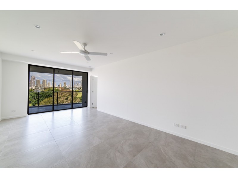 401/30 Brighton Parade, Southport QLD 4215