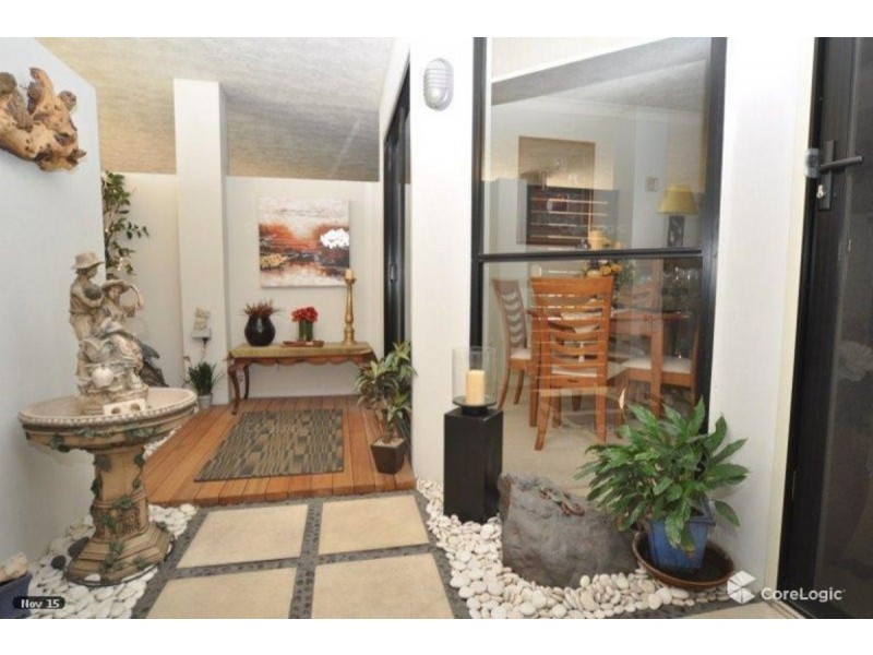 9/31 Railway Street, Southport QLD 4215