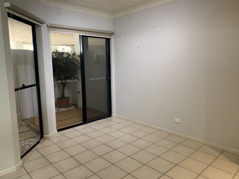 9/31 Railway Street, Southport QLD 4215
