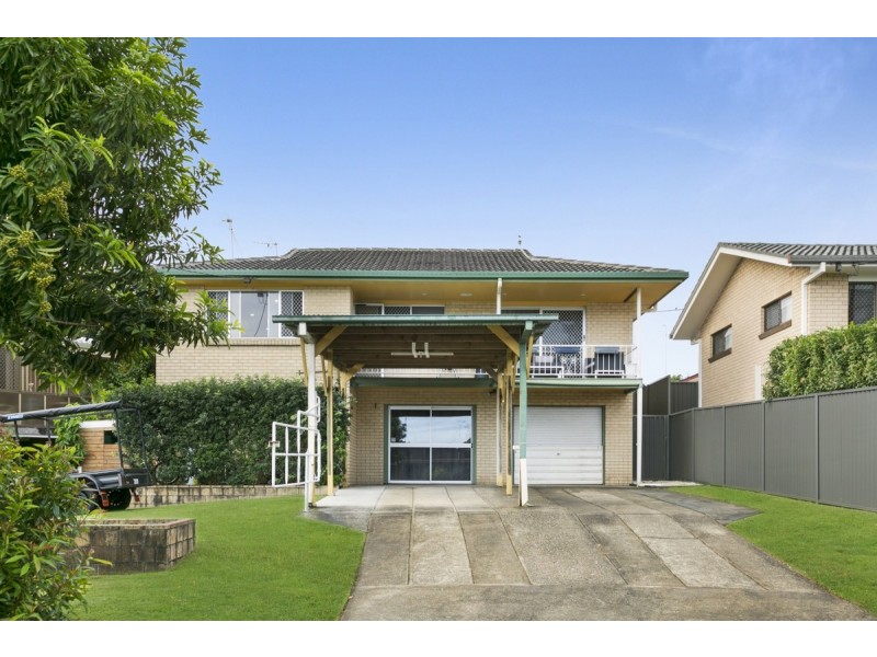 9 Ikana Court, Southport QLD 4215