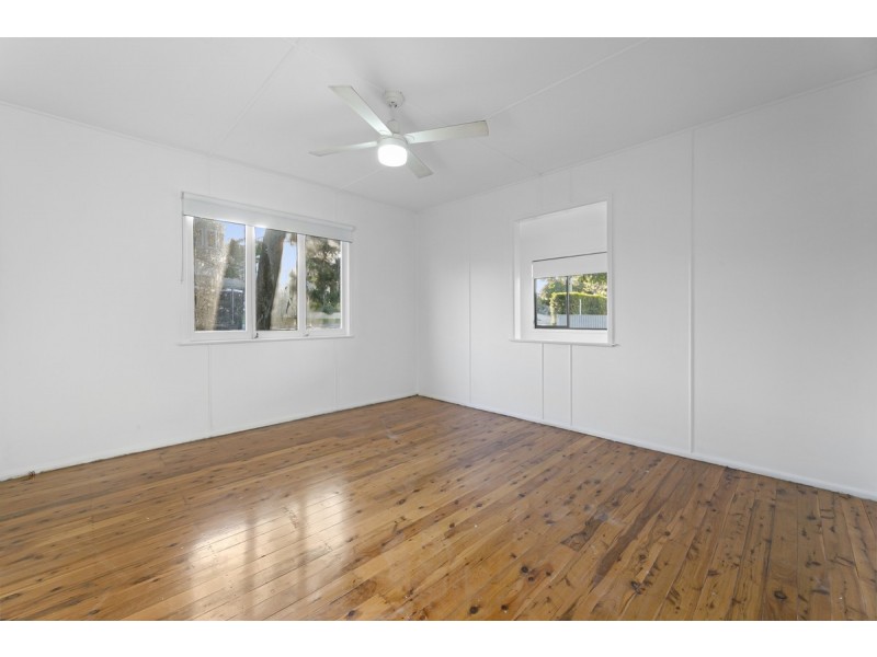 31 Echlin Street, Labrador QLD 4215