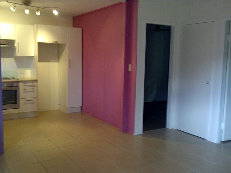 3/37 North Street, Southport QLD 4215