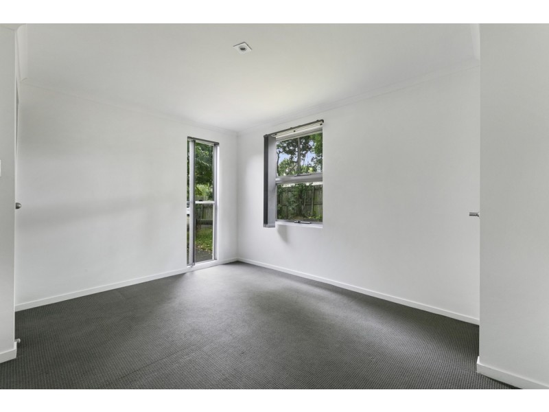 130 Falconer Street, Southport QLD 4215