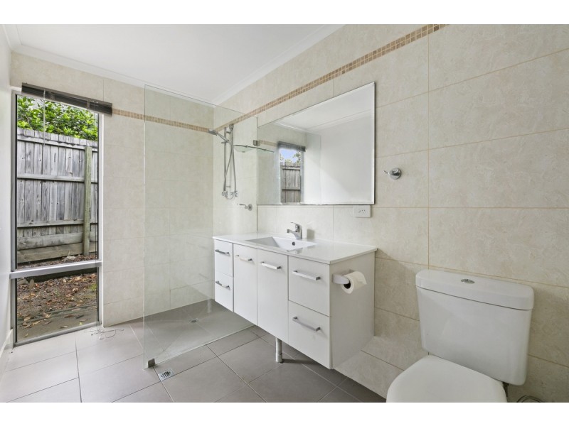 130 Falconer Street, Southport QLD 4215