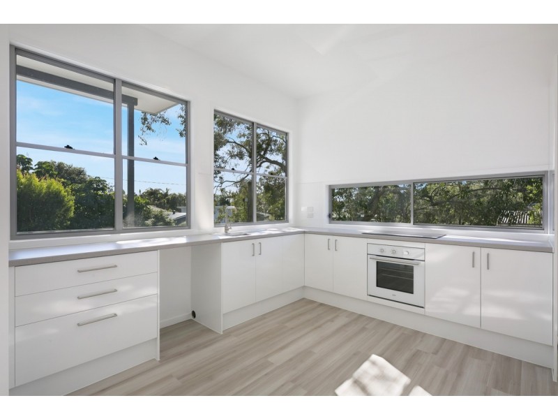 8 Margaret Street, Southport QLD 4215