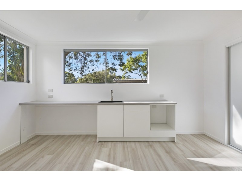 8 Margaret Street, Southport QLD 4215