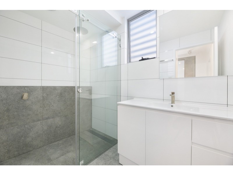 8 Margaret Street, Southport QLD 4215