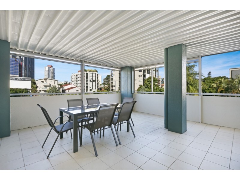 12/52-58 Queen Street, Southport QLD 4215