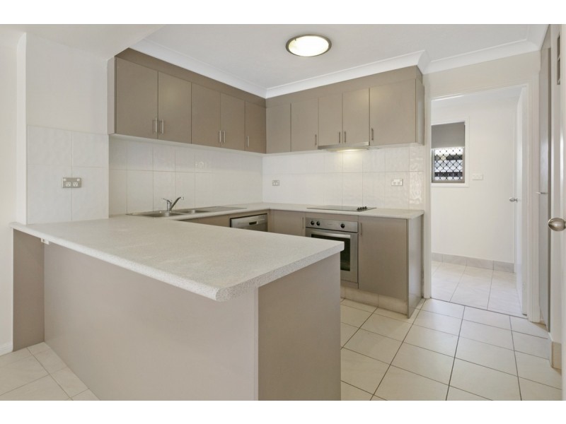 4/16 Lather Street, Southport QLD 4215
