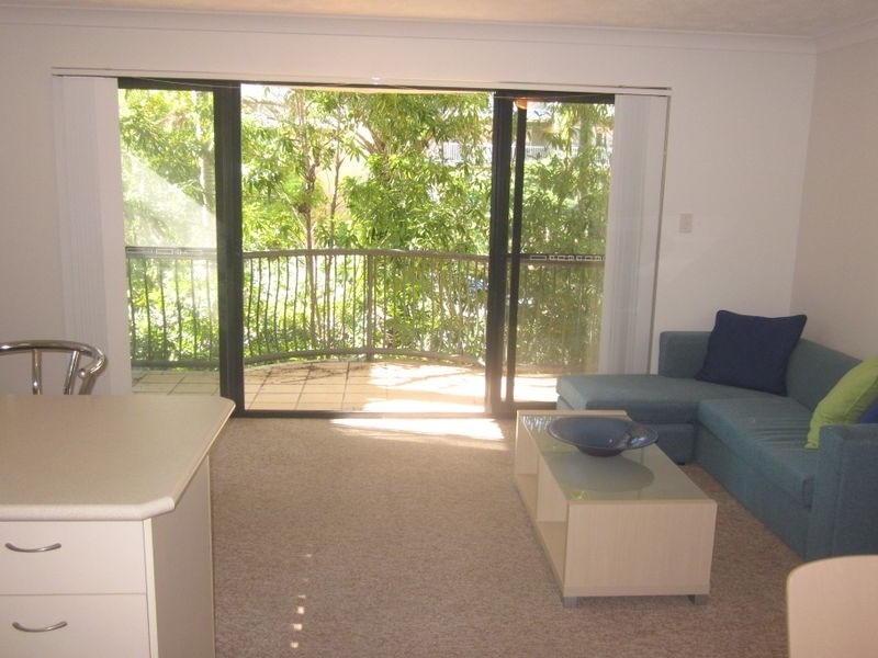 27/16 Waverley Street, Southport QLD 4215