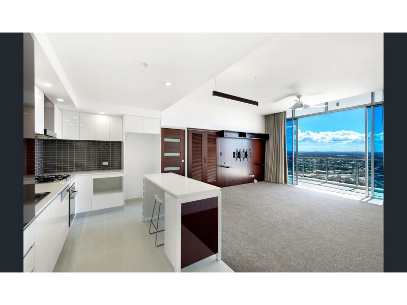 33809/9 Lawson Street, Southport QLD 4215