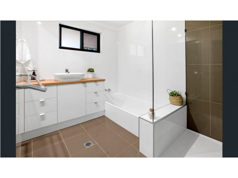 23 Lavinia Street, Southport QLD 4215