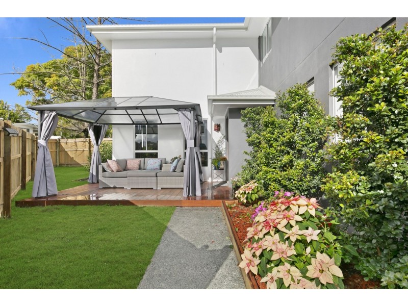 1 Schilling Avenue, Southport QLD 4215