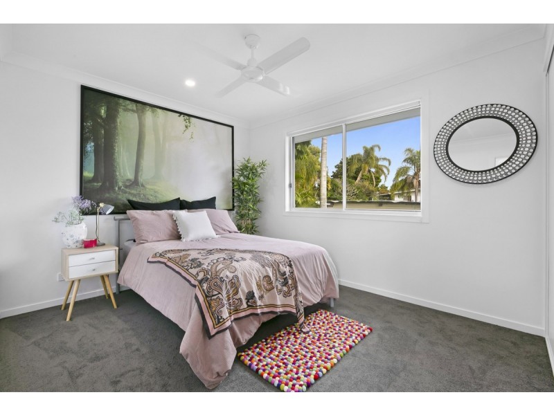 1 Schilling Avenue, Southport QLD 4215