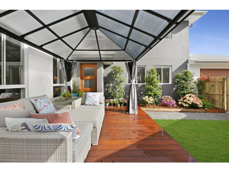 1 Schilling Avenue, Southport QLD 4215