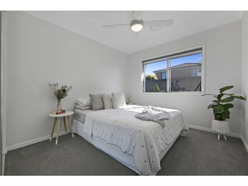 9 Grace Avenue, Labrador QLD 4215