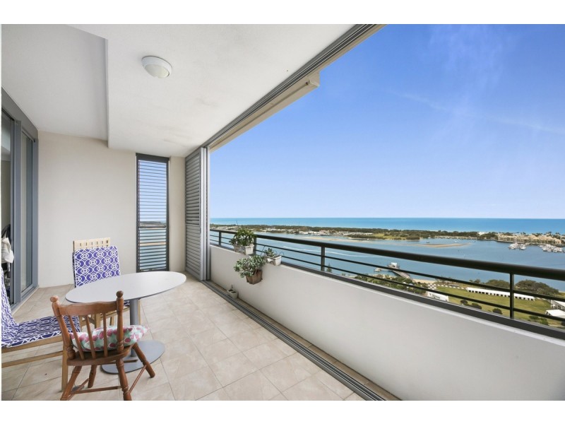300/105 Scarborough Street, Southport QLD 4215
