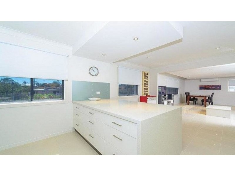 1/80 Falconer Street, Southport QLD 4215