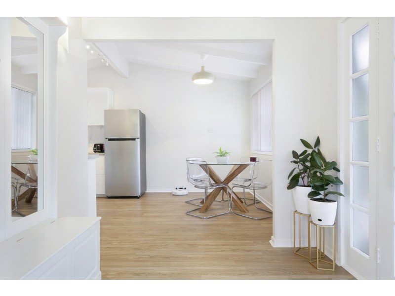 33 Boronia Drive, Southport QLD 4215