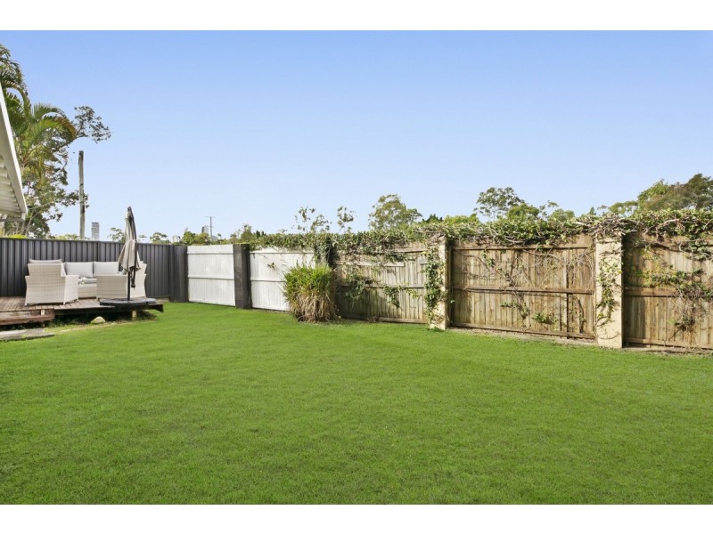 33 Boronia Drive, Southport QLD 4215