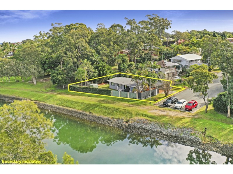 33 Boronia Drive, Southport QLD 4215