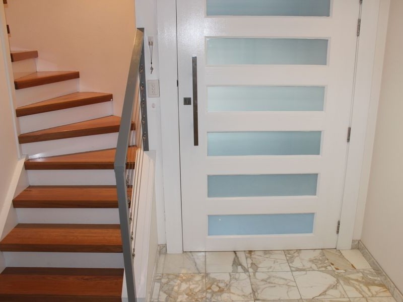 1/27 Lenneberg Street, Southport QLD 4215