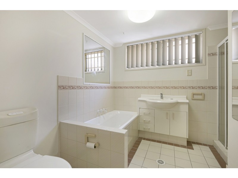 17/47-51 Pohlman Street, Southport QLD 4215