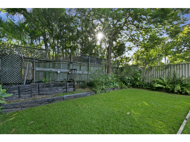 11 Percy Street, Southport QLD 4215