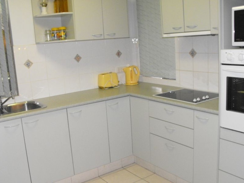 1/65 Bauer Street, Southport QLD 4215