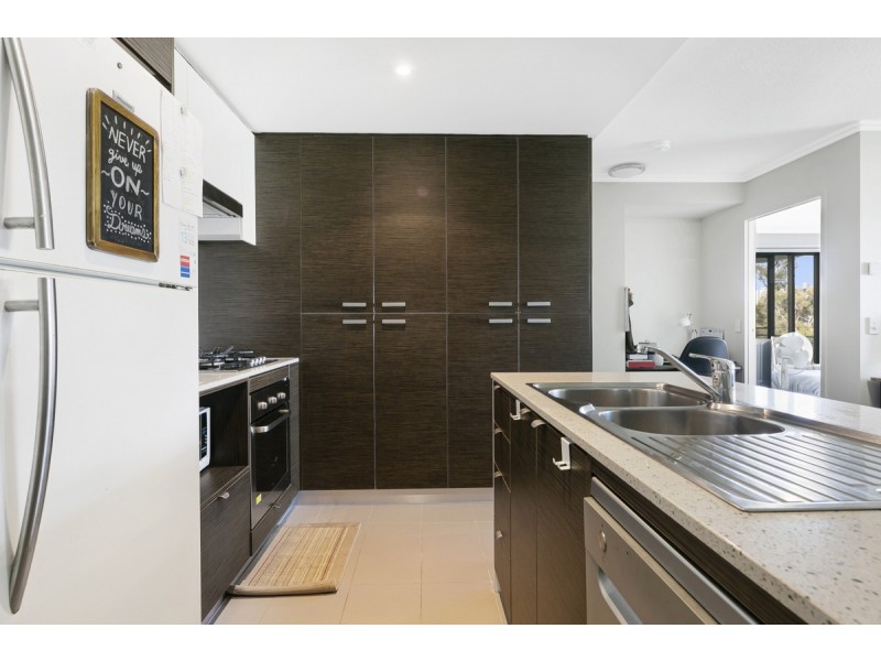 15/154 Musgrave Avenue, Southport QLD 4215