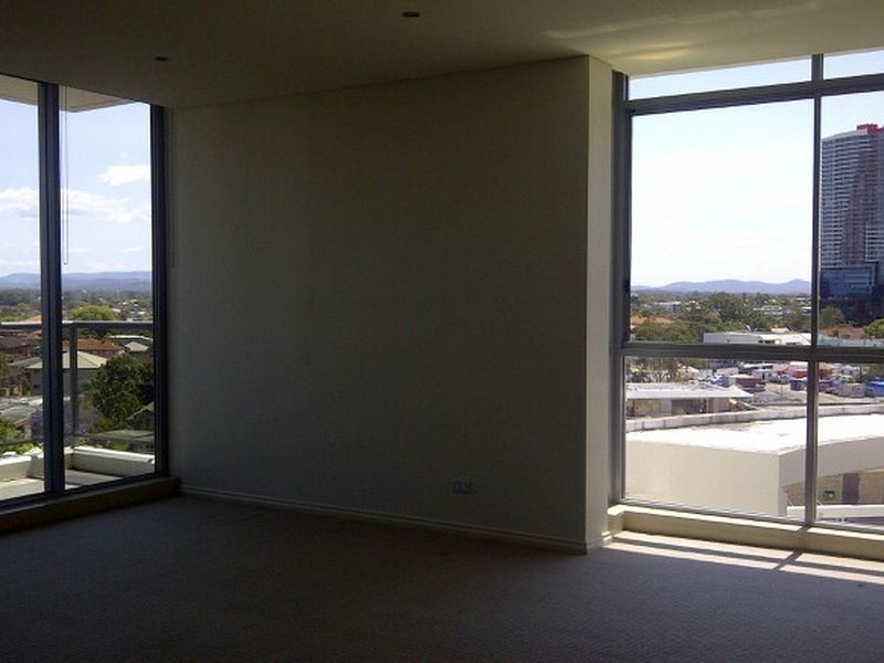 1114/3 Como Crescent, Southport QLD 4215