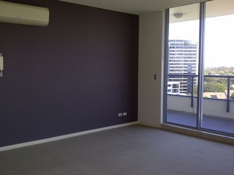 1114/3 Como Crescent, Southport QLD 4215