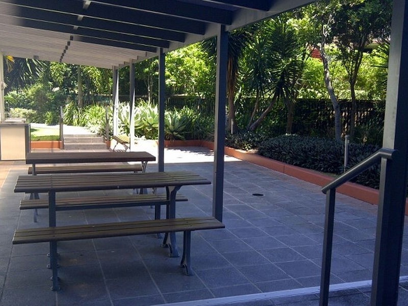 1114/3 Como Crescent, Southport QLD 4215