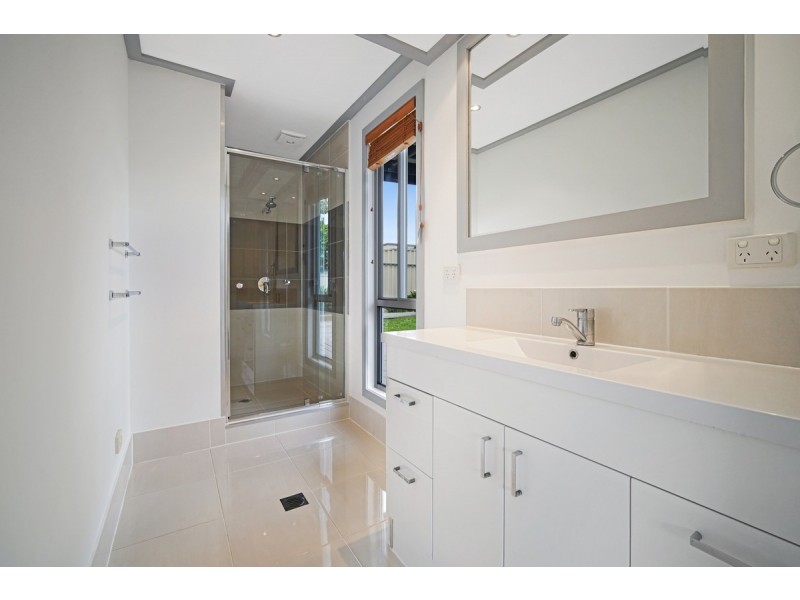 15 Aaron Street, Coomera QLD 4209