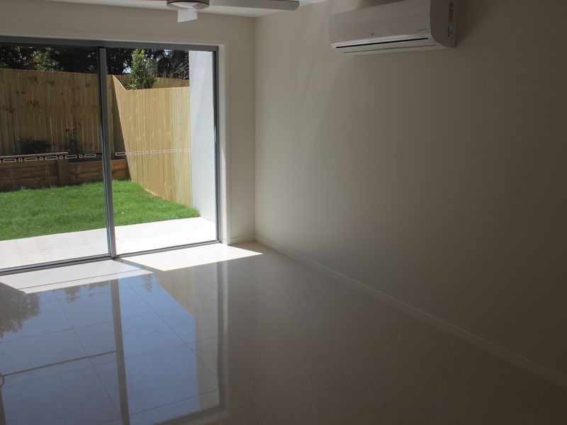 2/9-11 Deauville Drive, Southport QLD 4215