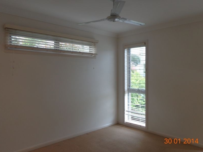 2/81 Pohlman Street, Southport QLD 4215