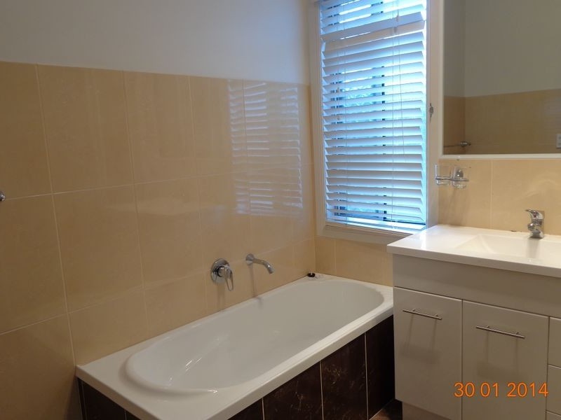 2/81 Pohlman Street, Southport QLD 4215