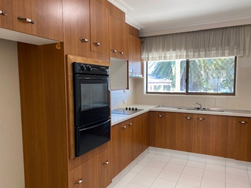 35 Kingsway Drive, Molendinar QLD 4214