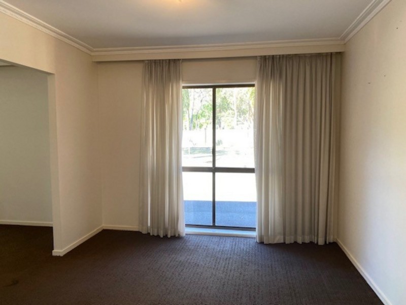 35 Kingsway Drive, Molendinar QLD 4214