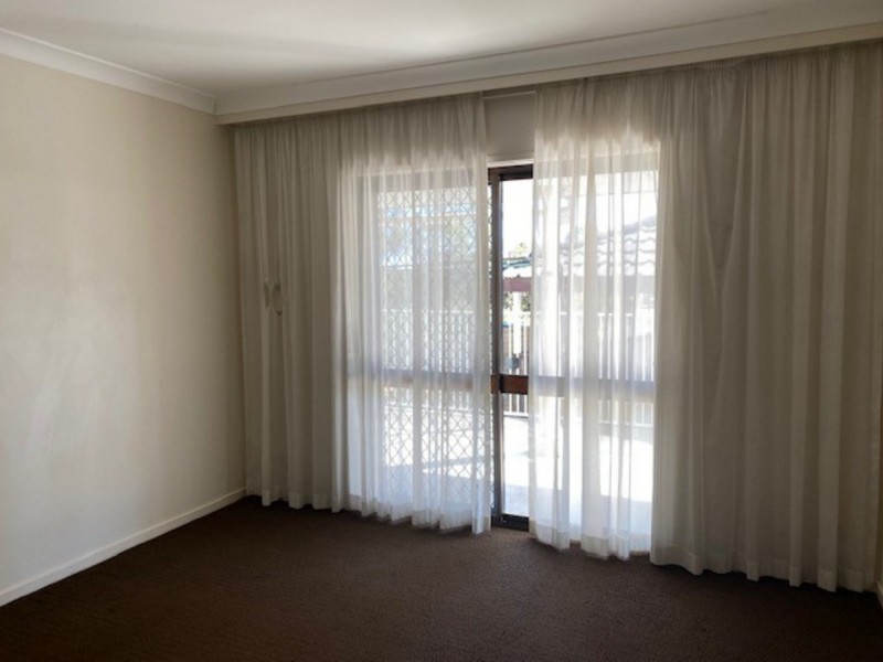 35 Kingsway Drive, Molendinar QLD 4214