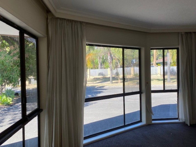 35 Kingsway Drive, Molendinar QLD 4214