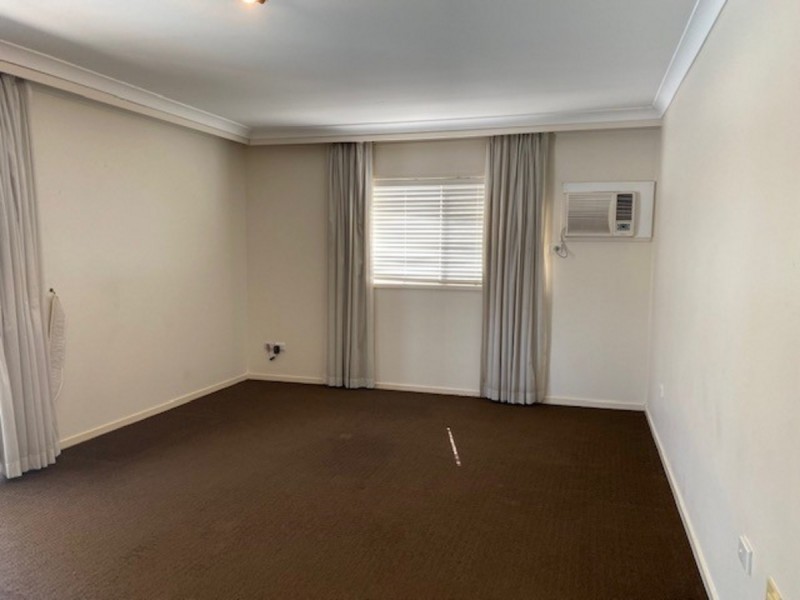 35 Kingsway Drive, Molendinar QLD 4214