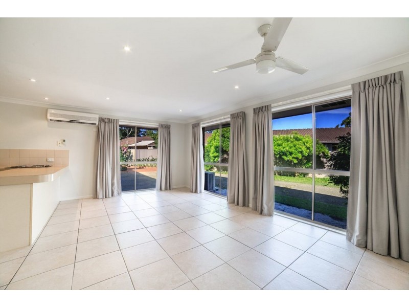 1/7 Napper Road, Arundel QLD 4214