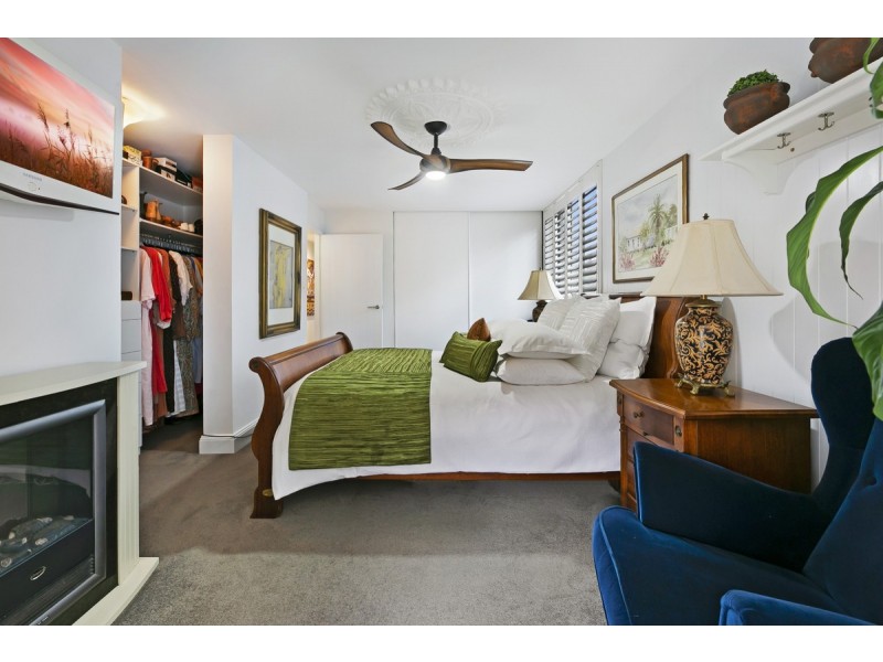 1/540 Marine Parade, Biggera Waters QLD 4216