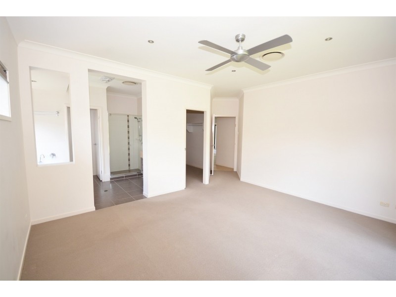 5 Picnic Creek Drive, Coomera QLD 4209
