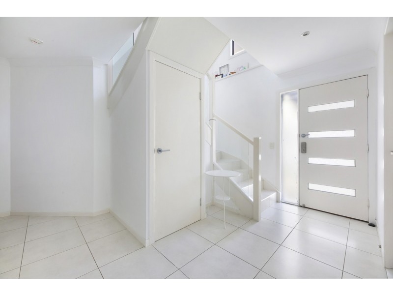 3/117 Minnie Street, Southport QLD 4215