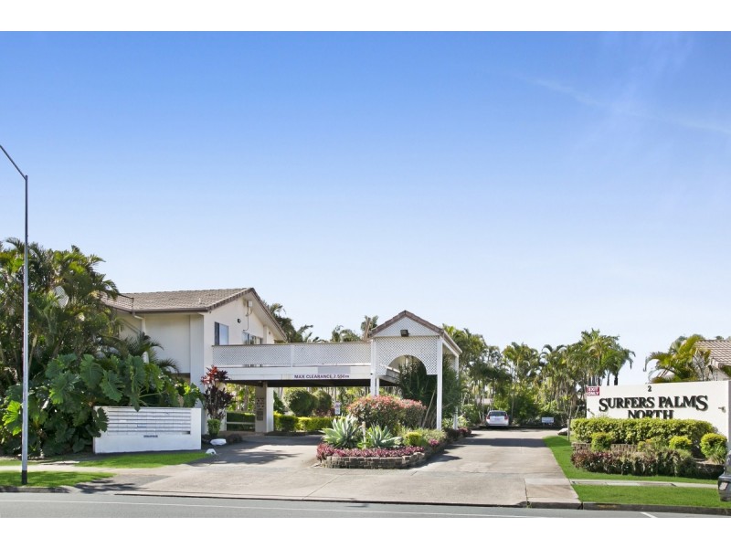 10/2 St Kevins Avenue, Benowa QLD 4217