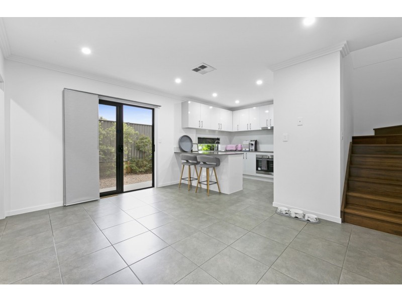 2/36 Margaret Street, Southport QLD 4215