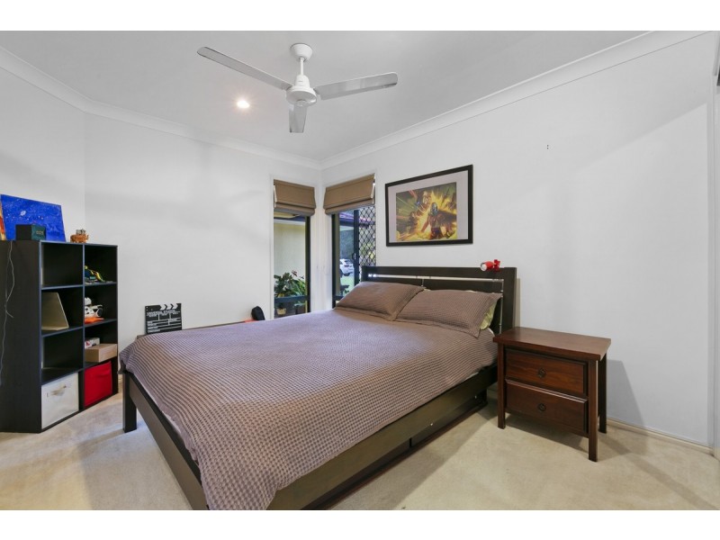 38 Petworth Court, Arundel QLD 4214