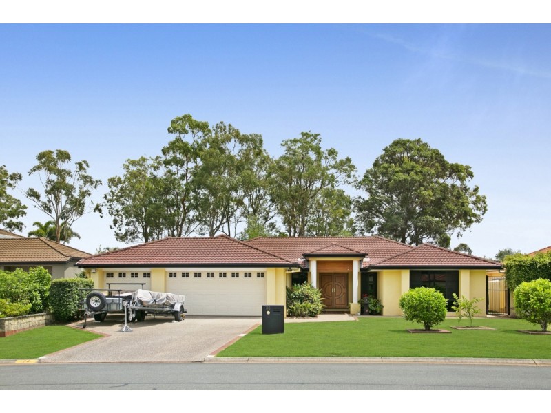 38 Petworth Court, Arundel QLD 4214